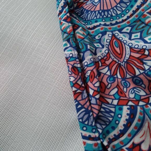 Chelsea & Violet Blue & Red Mandala Print Lightweight Shift Dress Women's Medium - Picture 7 of 15